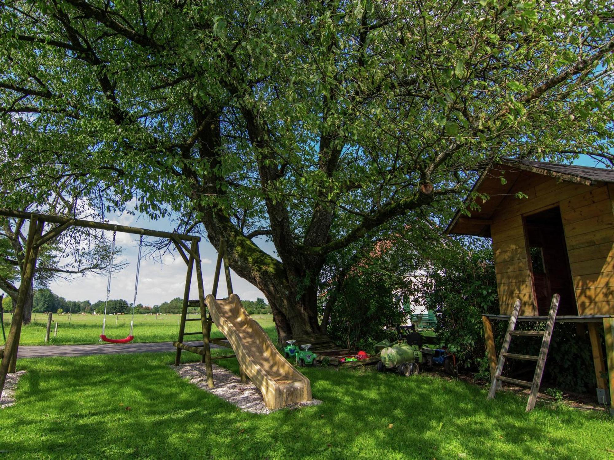 Alluring Holiday Home In Ubersee With Whirlpool Εξωτερικό φωτογραφία
