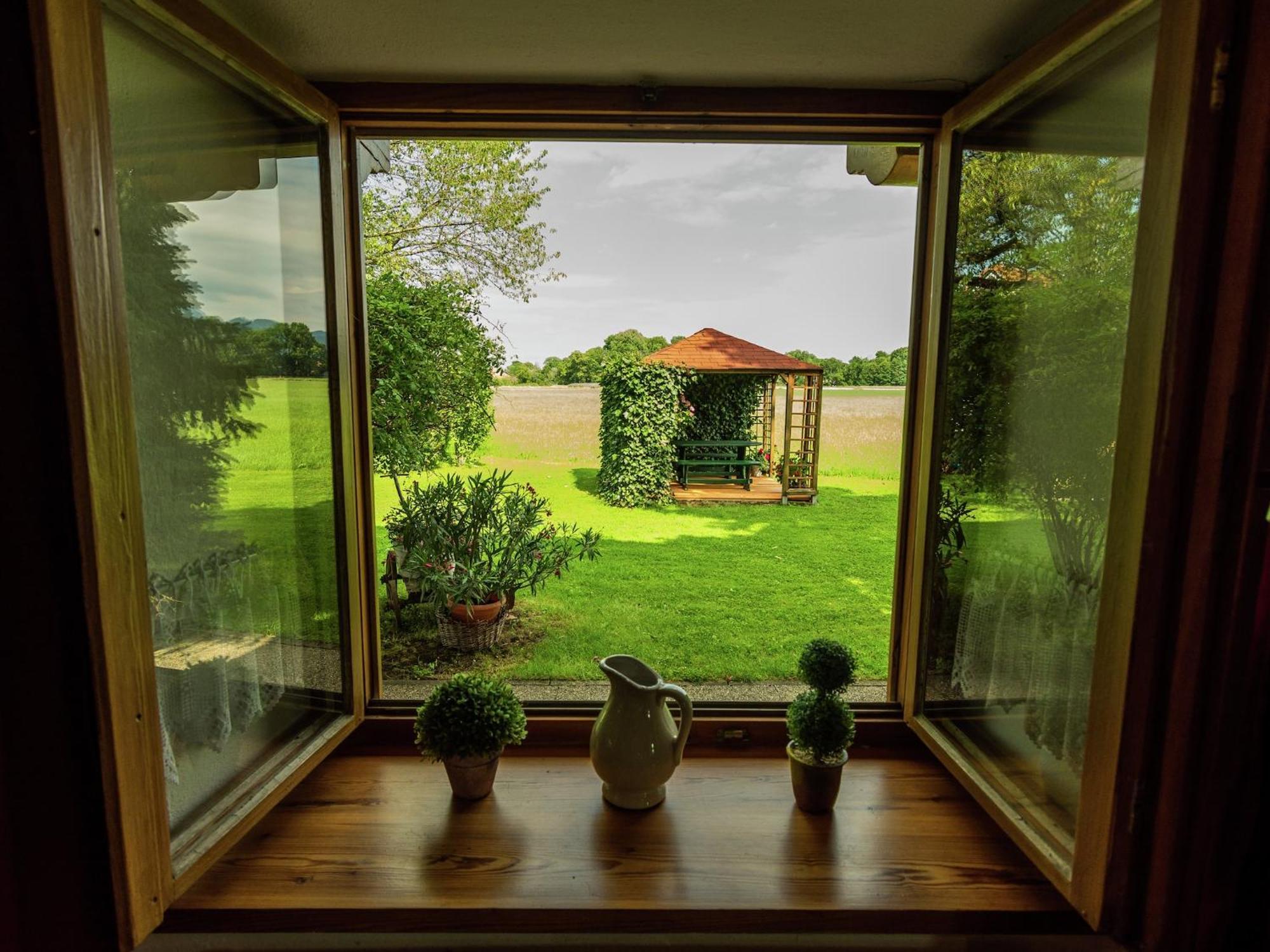 Alluring Holiday Home In Ubersee With Whirlpool Εξωτερικό φωτογραφία